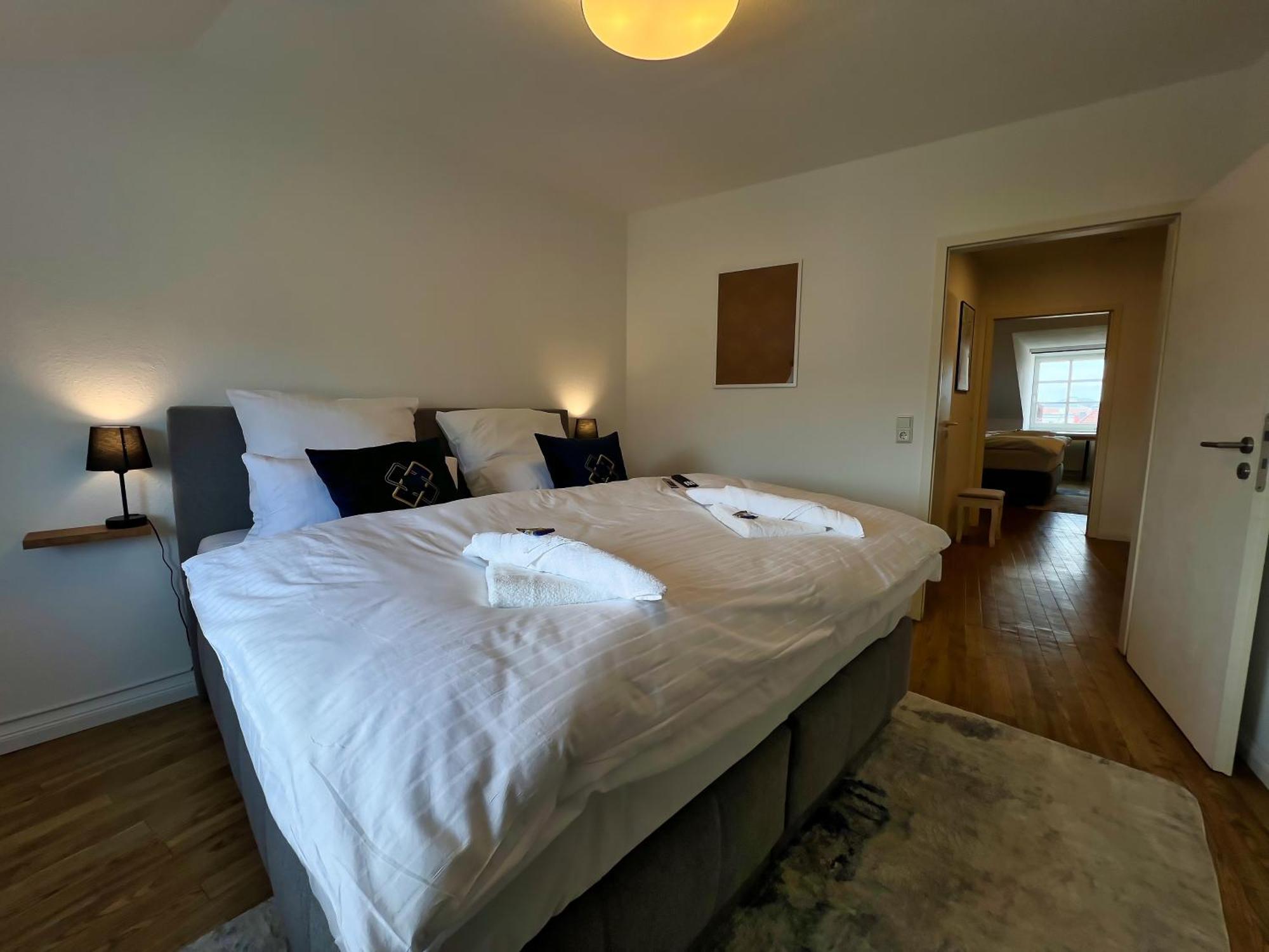 Nr 2 Modernes Apartment In Historischer Marktplatzlage 56 Qm # Cosiness Company 22 Schwerin  Bagian luar foto